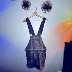 EUC ONE TEASPOON TRAIN Conductor shortfalls